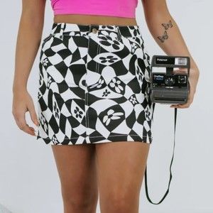 🪴 NWT Love Riche Floral Groovy Retro Floral Mini Skirt